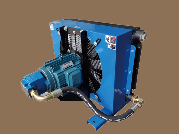 風冷卻器的工作原理、泄漏的原因分析及保養(yǎng)